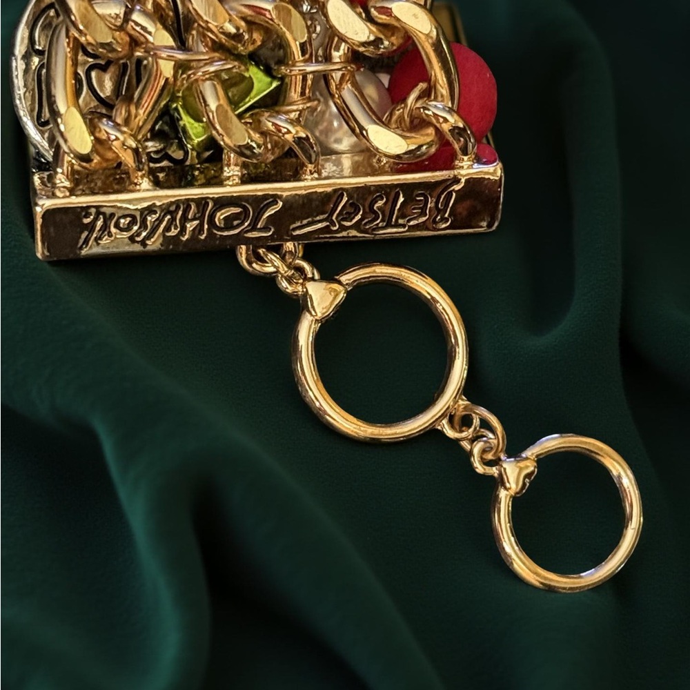 Betsey Johnson NWT Festive Fun Retro Chunky Christmas Charm Bracelet (J162) - Picture 8 of 12